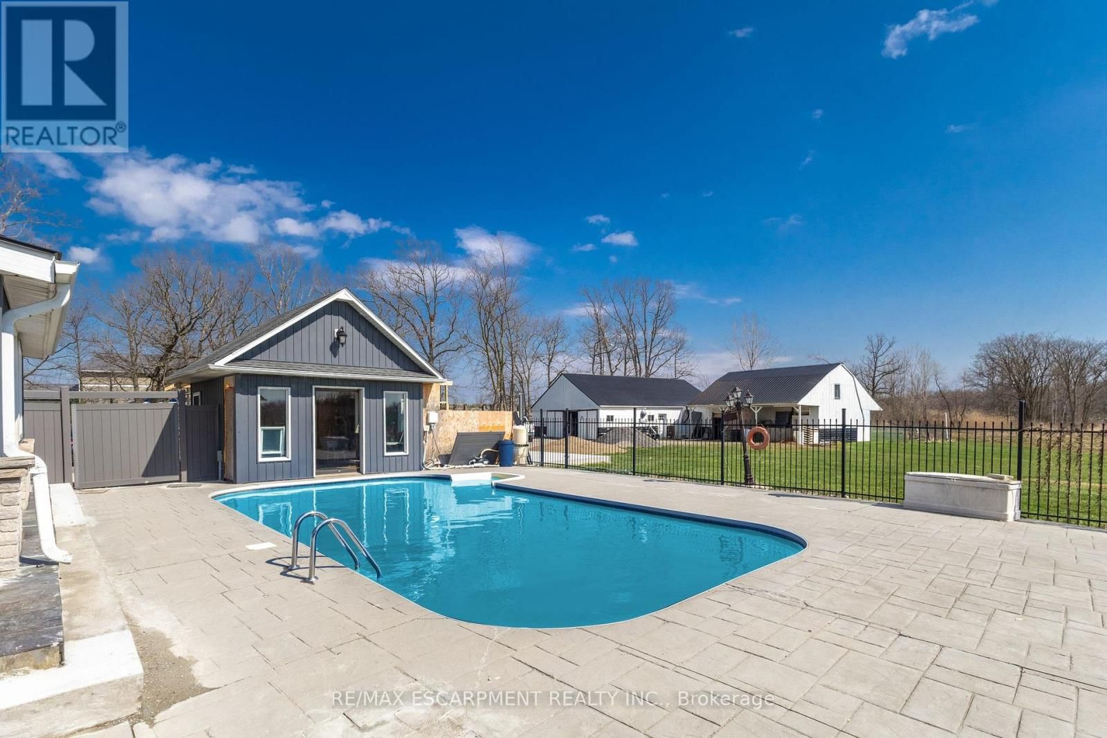 6816 REGIONAL ROAD 65 Image 23