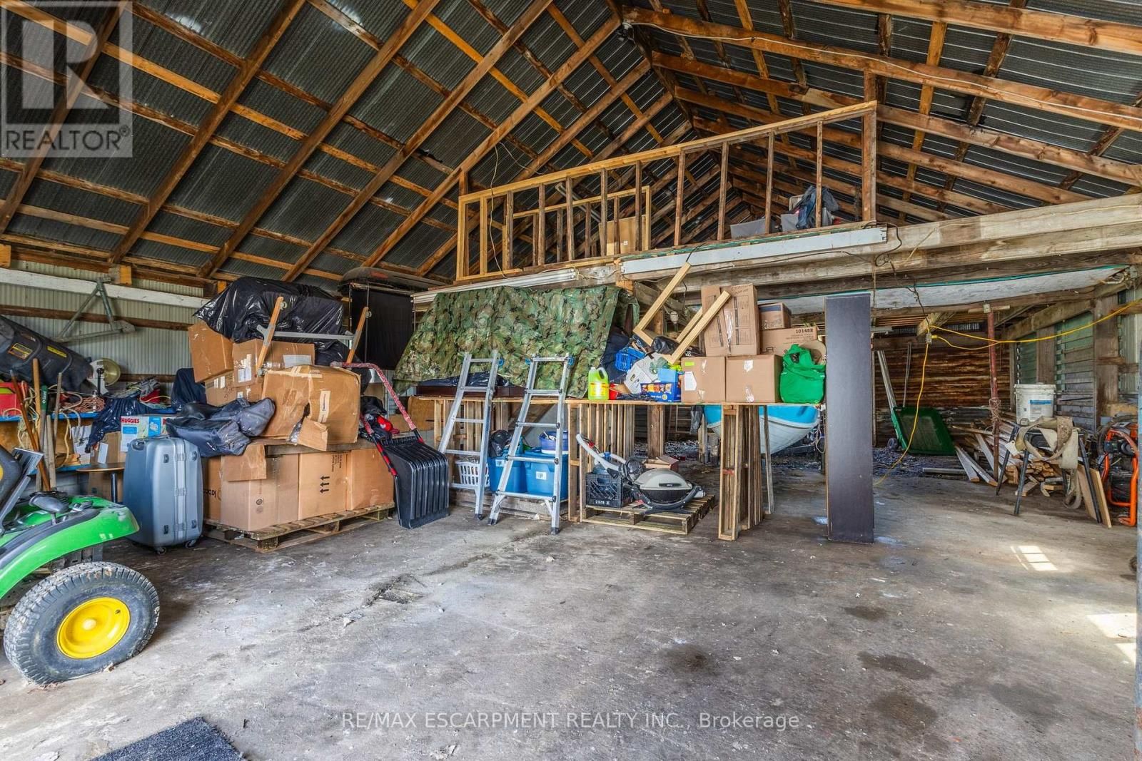 6816 REGIONAL ROAD 65 Image 25