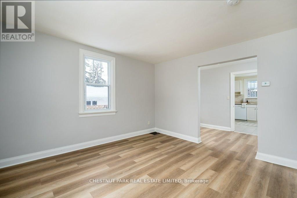 31 WASHBURN STREET Image 9