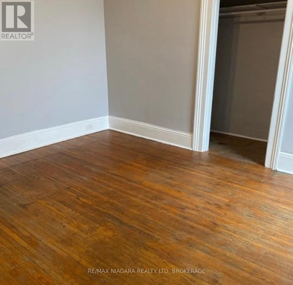 42 NIAGARA STREET Image 18