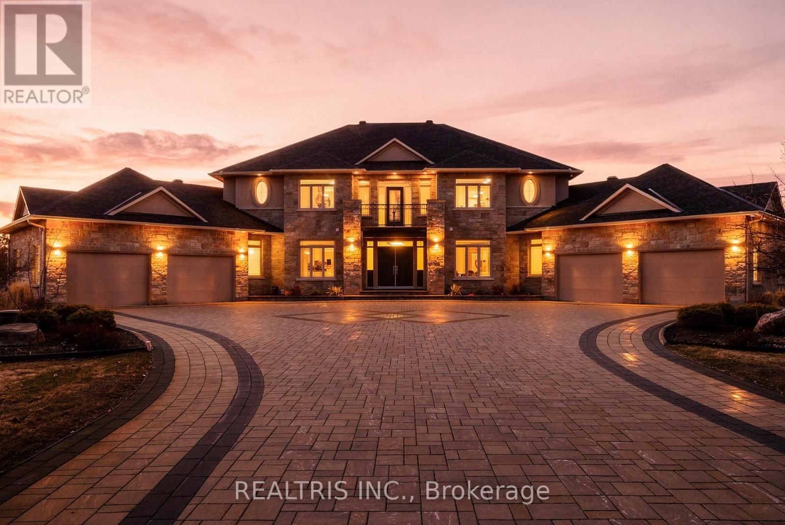 5813 RED CASTLE RIDGE Image 1