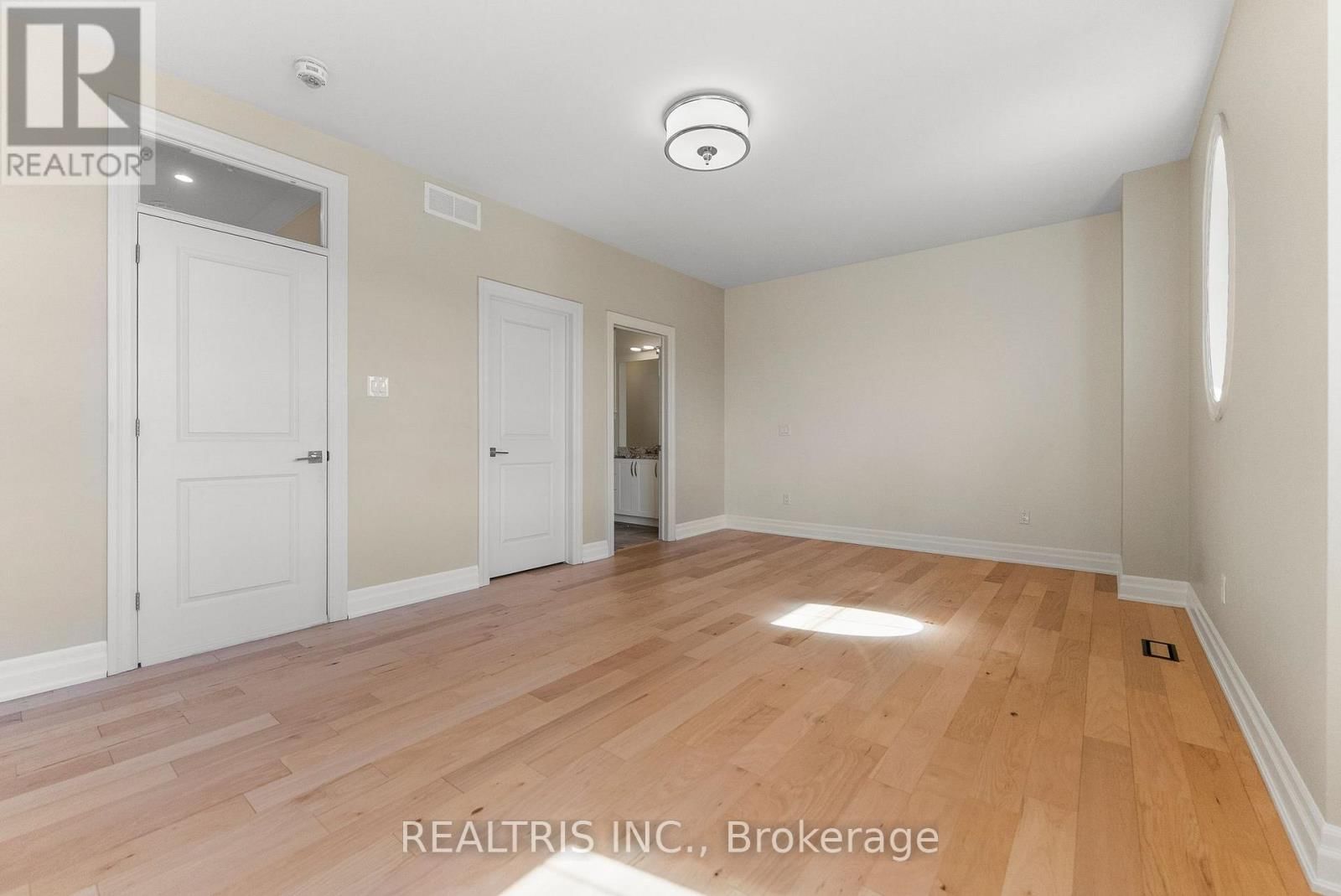 5813 RED CASTLE RIDGE Image 23