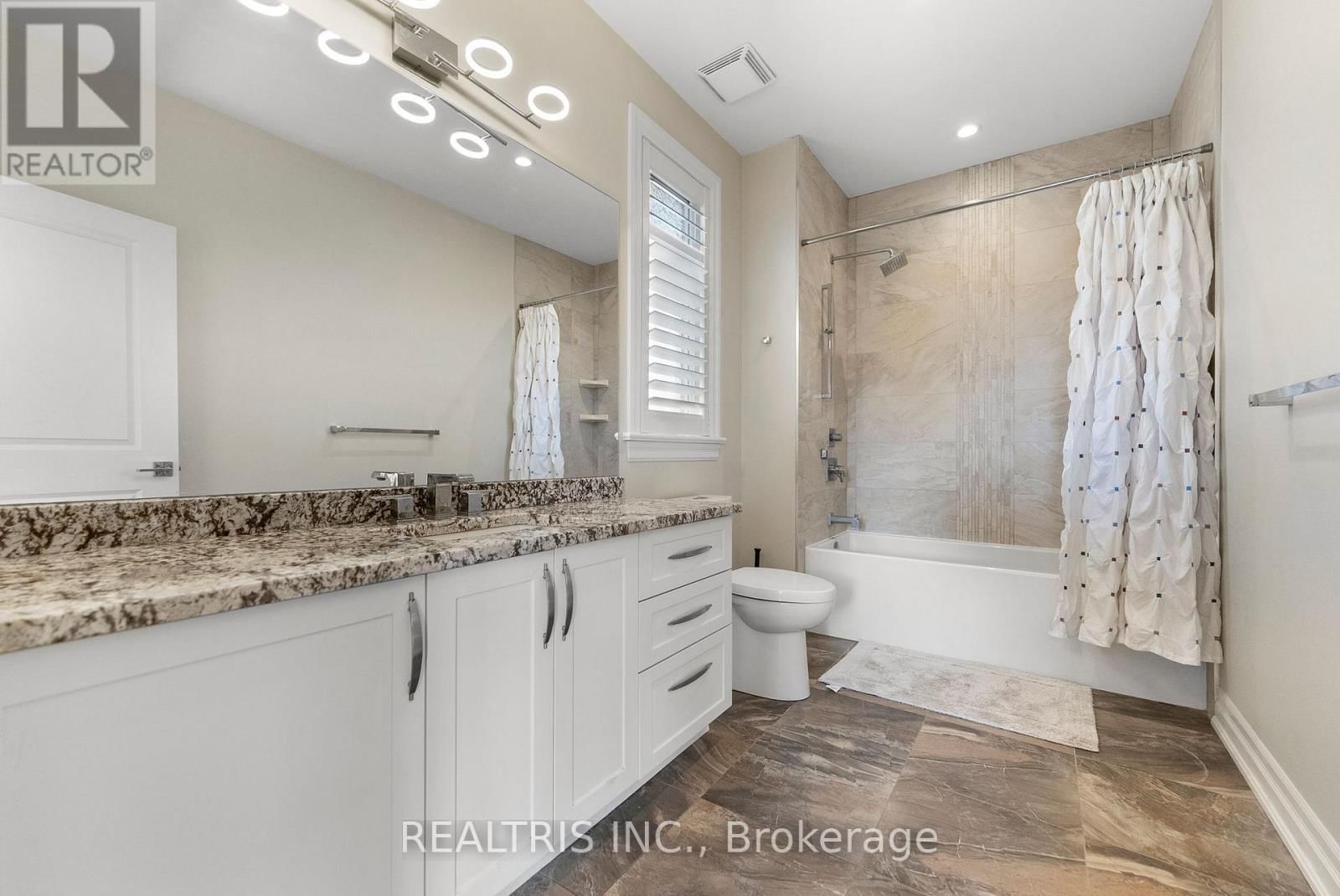 5813 RED CASTLE RIDGE Image 24