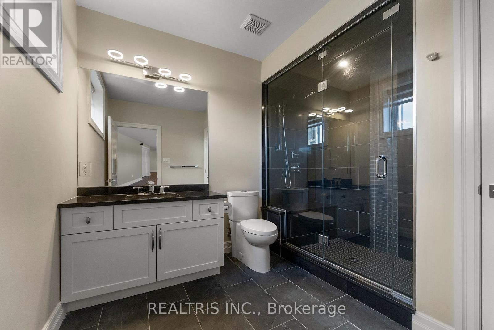 5813 RED CASTLE RIDGE Image 34