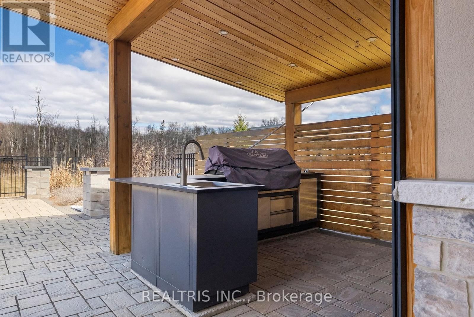 5813 RED CASTLE RIDGE Image 36