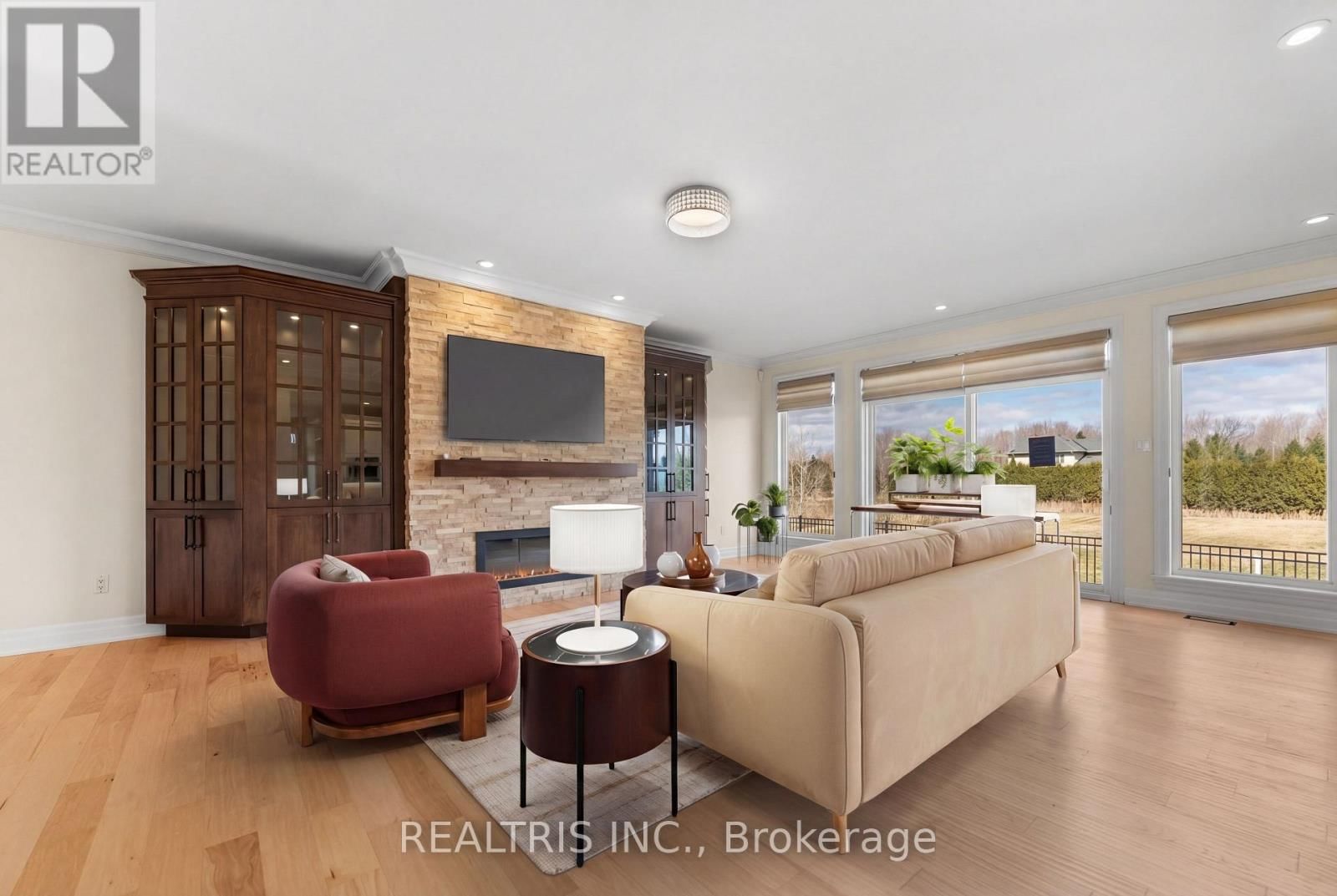 5813 RED CASTLE RIDGE Image 4