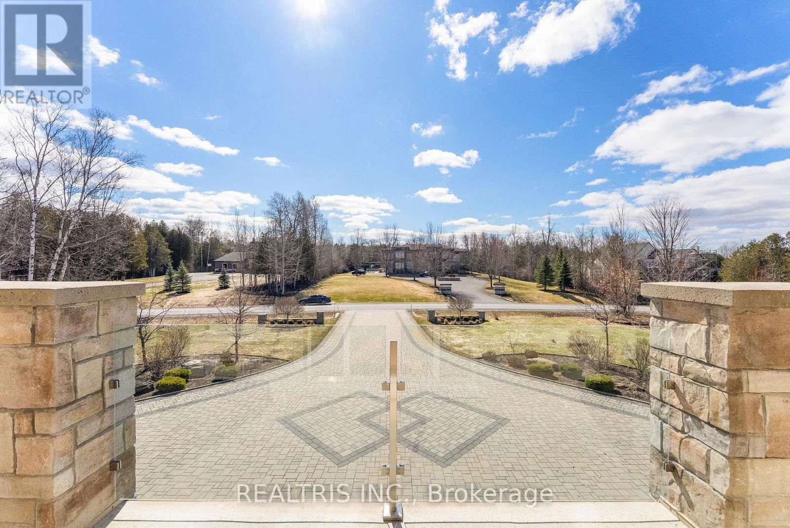 5813 RED CASTLE RIDGE Image 40