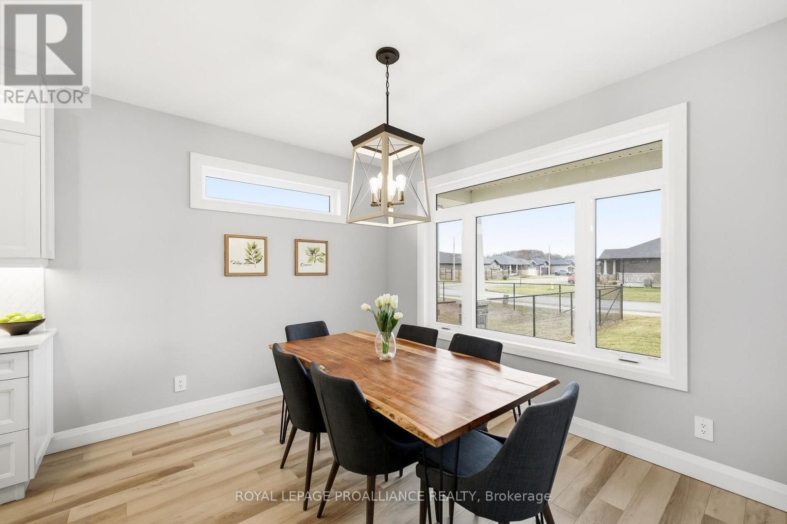 15 AMBROSIA TERRACE Image 13