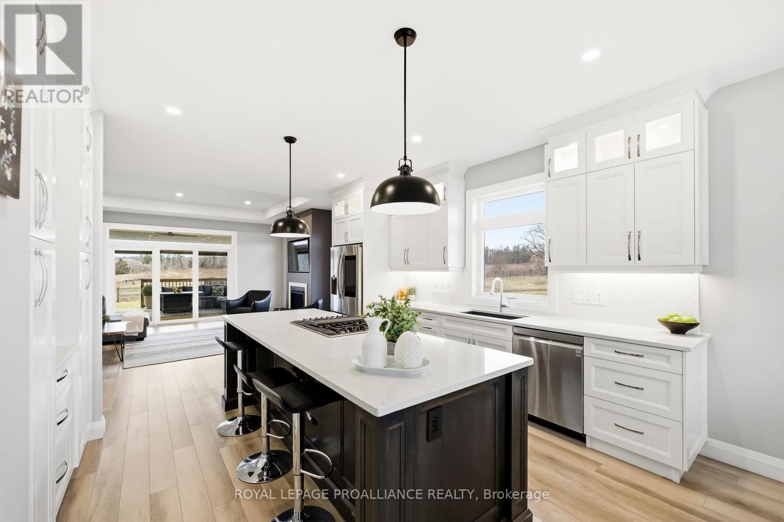 15 AMBROSIA TERRACE Image 15