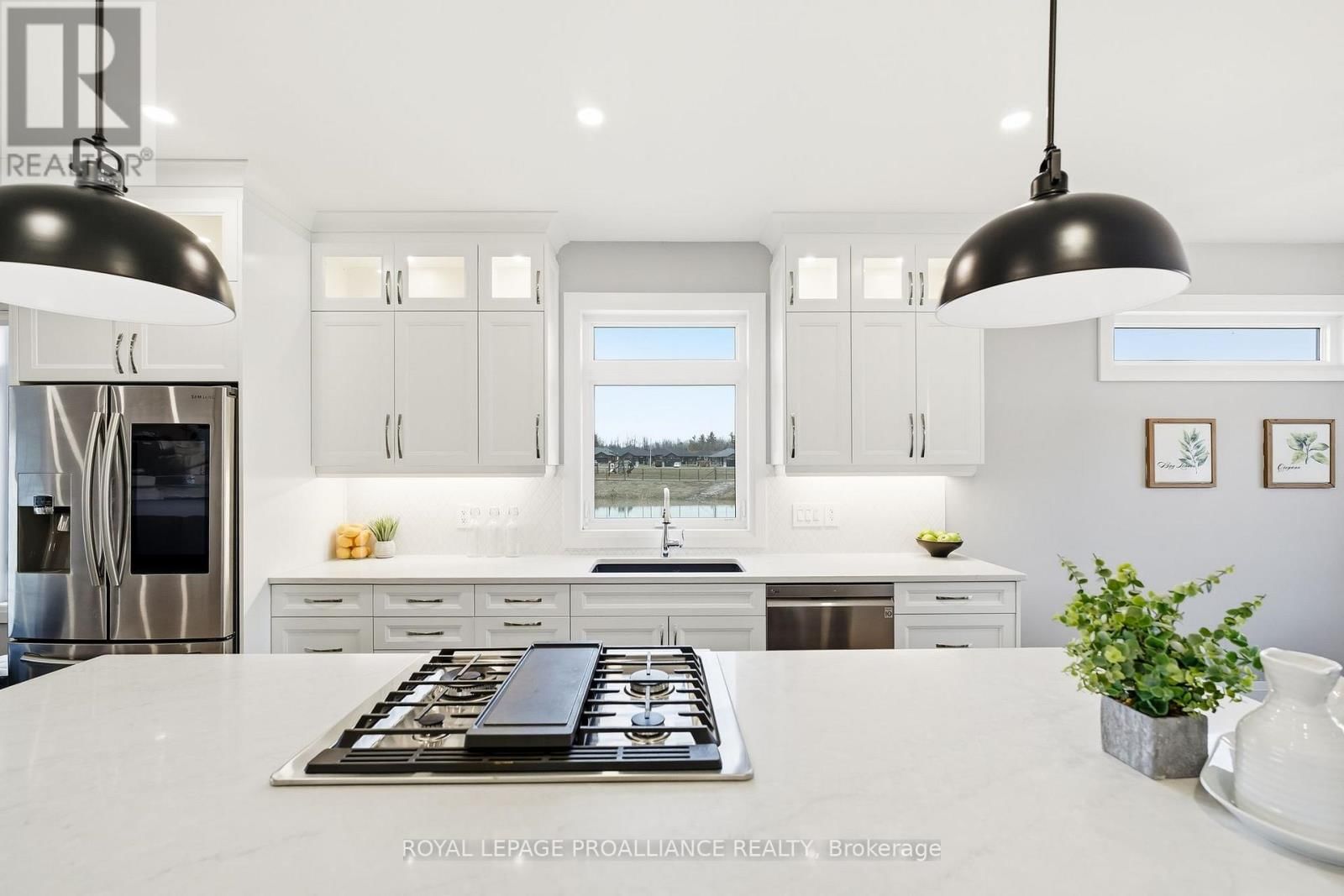 15 AMBROSIA TERRACE Image 20