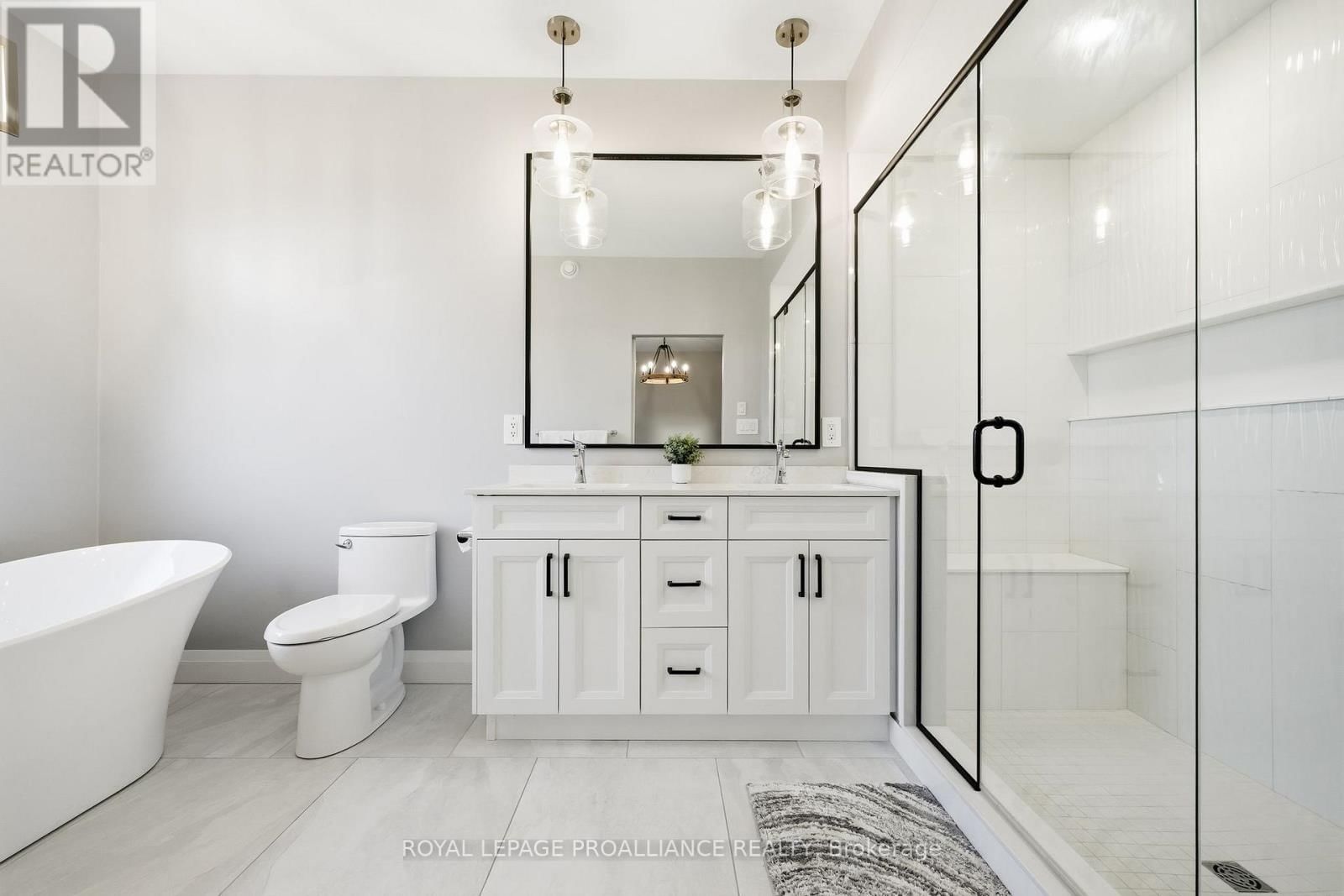 15 AMBROSIA TERRACE Image 26