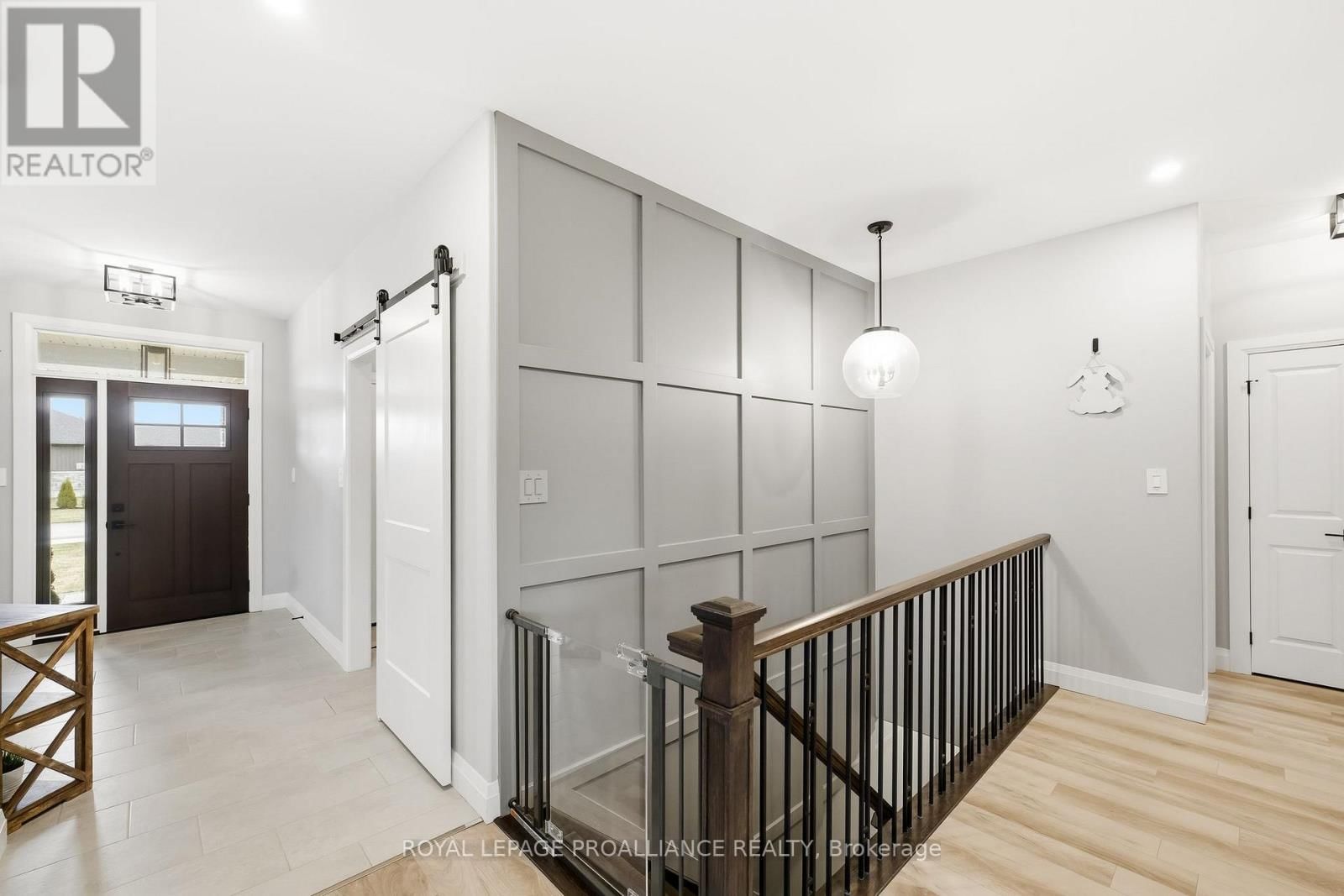 15 AMBROSIA TERRACE Image 31