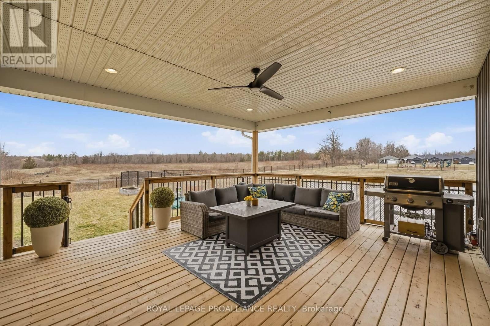 15 AMBROSIA TERRACE Image 42