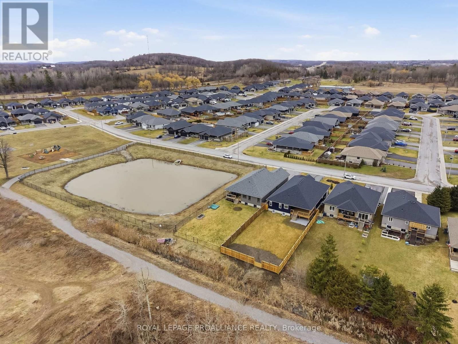 15 AMBROSIA TERRACE Image 47