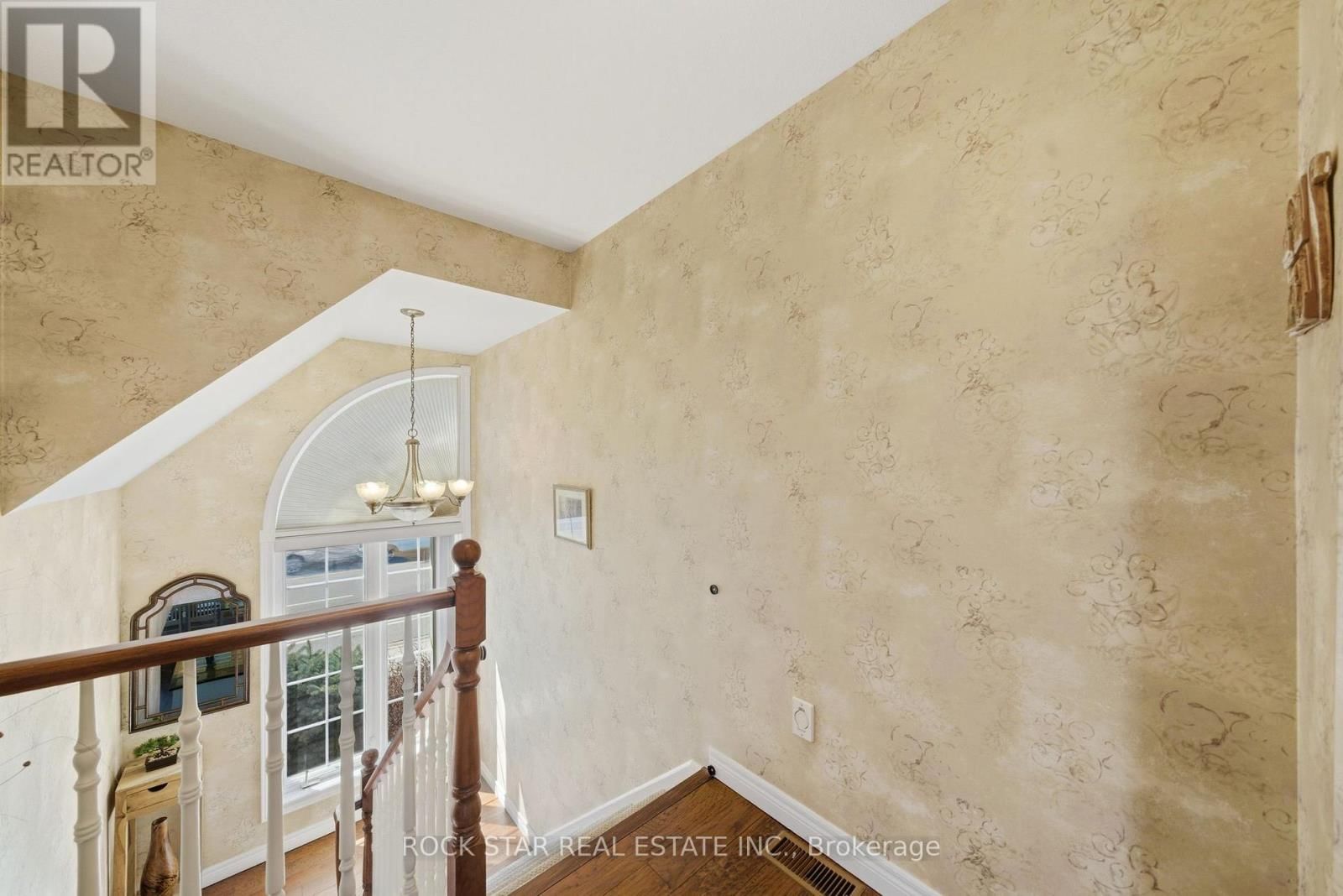 72 MARTINDALE ROAD Image 19