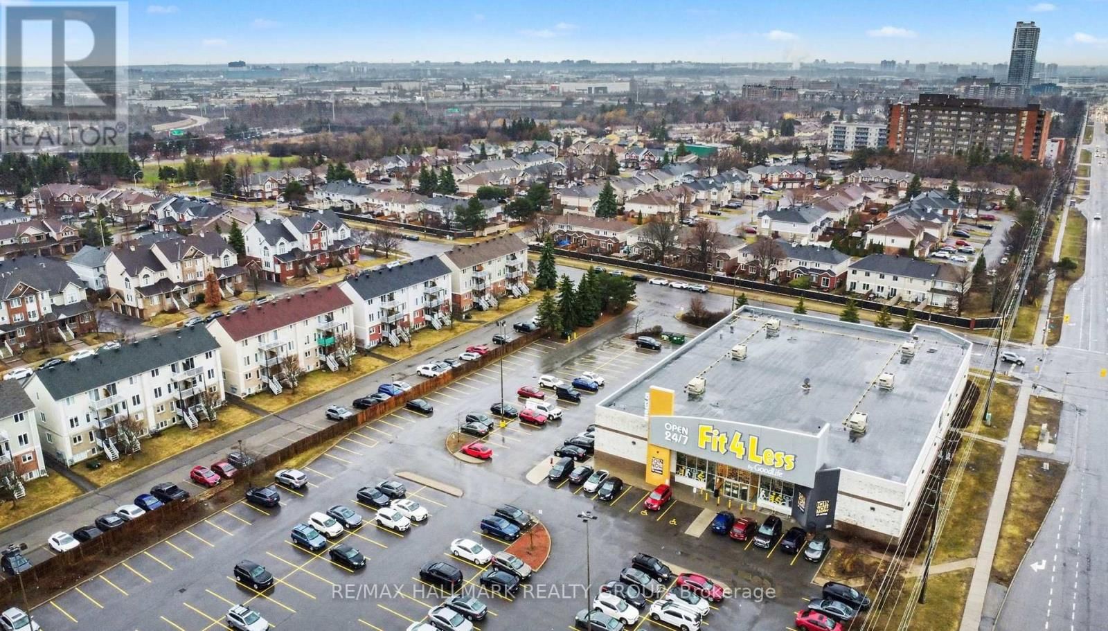 4460 HARPER AVENUE Image 32