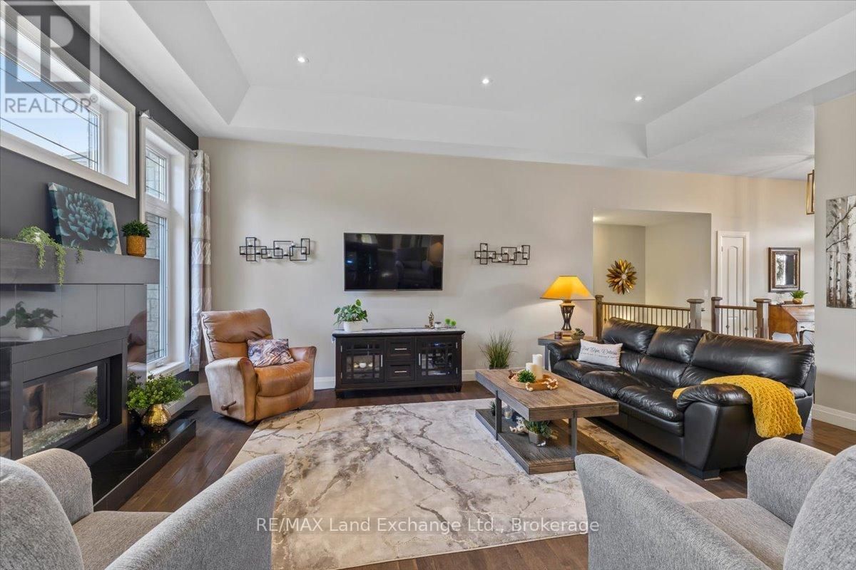 69 FENTON DRIVE Image 13