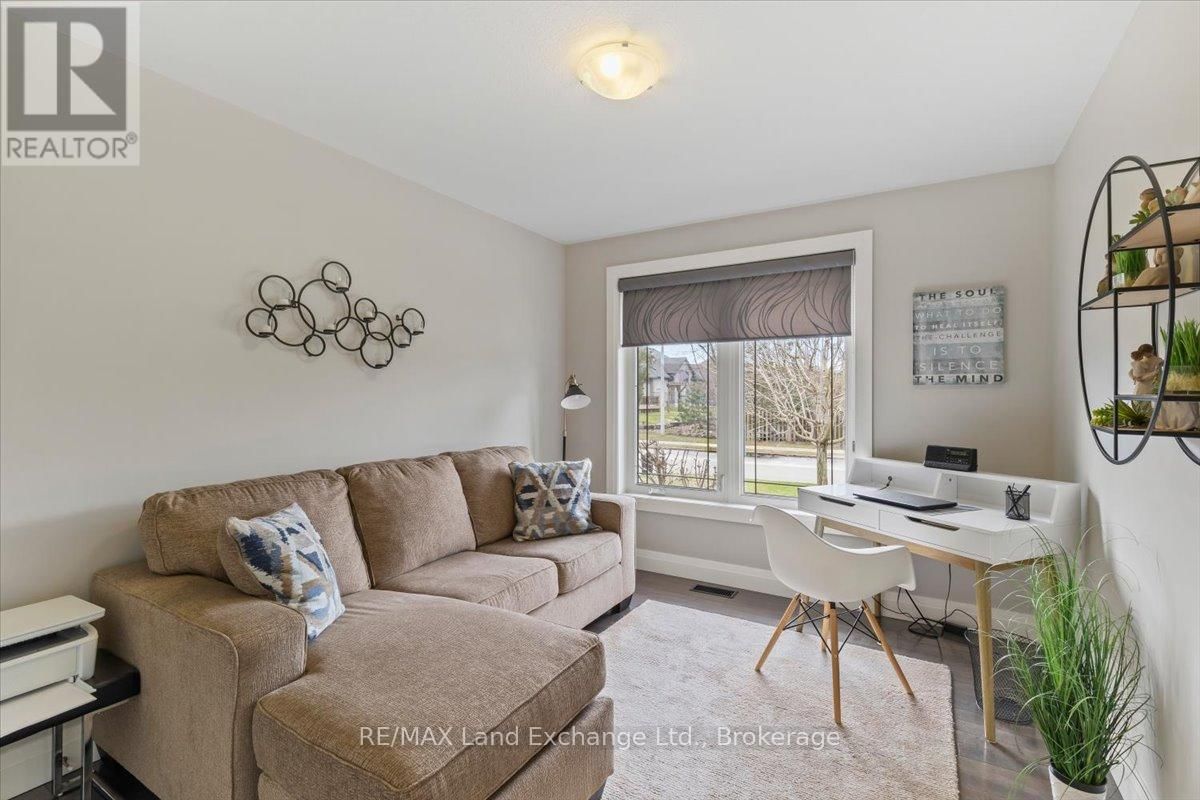 69 FENTON DRIVE Image 21