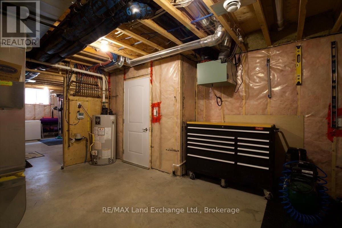 69 FENTON DRIVE Image 31