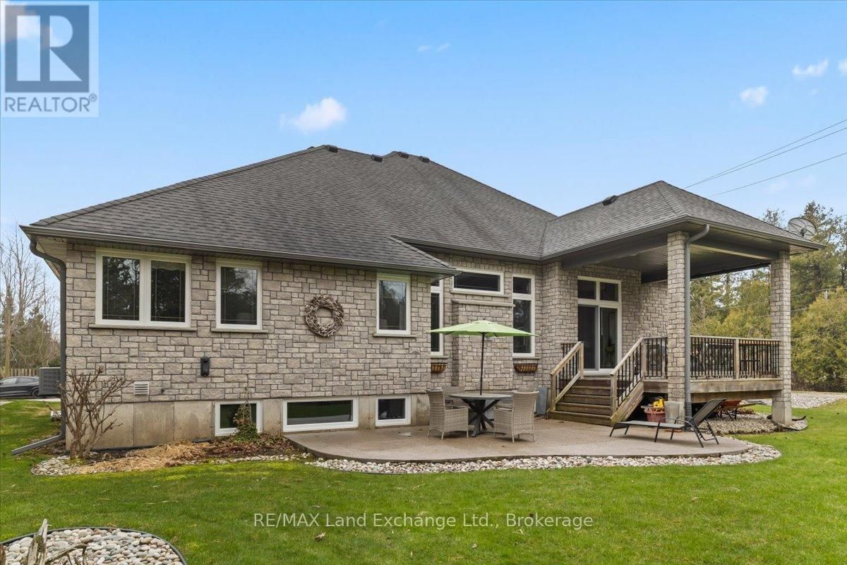 69 FENTON DRIVE Image 37