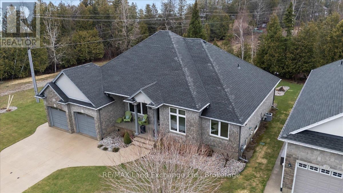 69 FENTON DRIVE Image 39