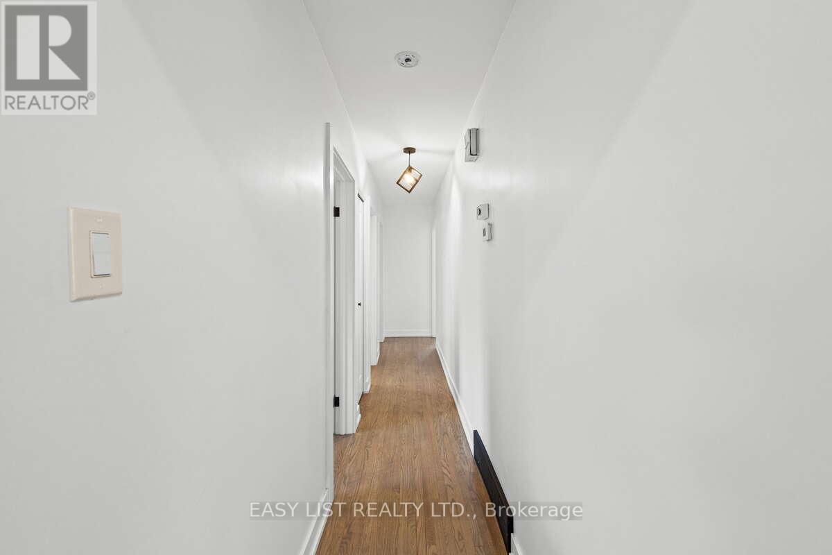 756 DICKENS AVENUE Image 15