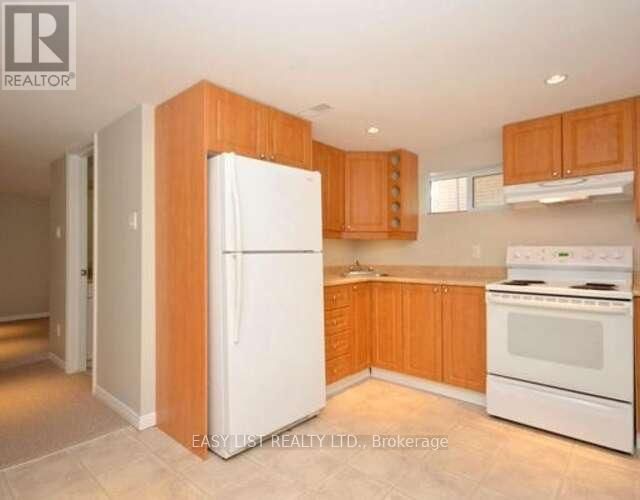 756 DICKENS AVENUE Image 25