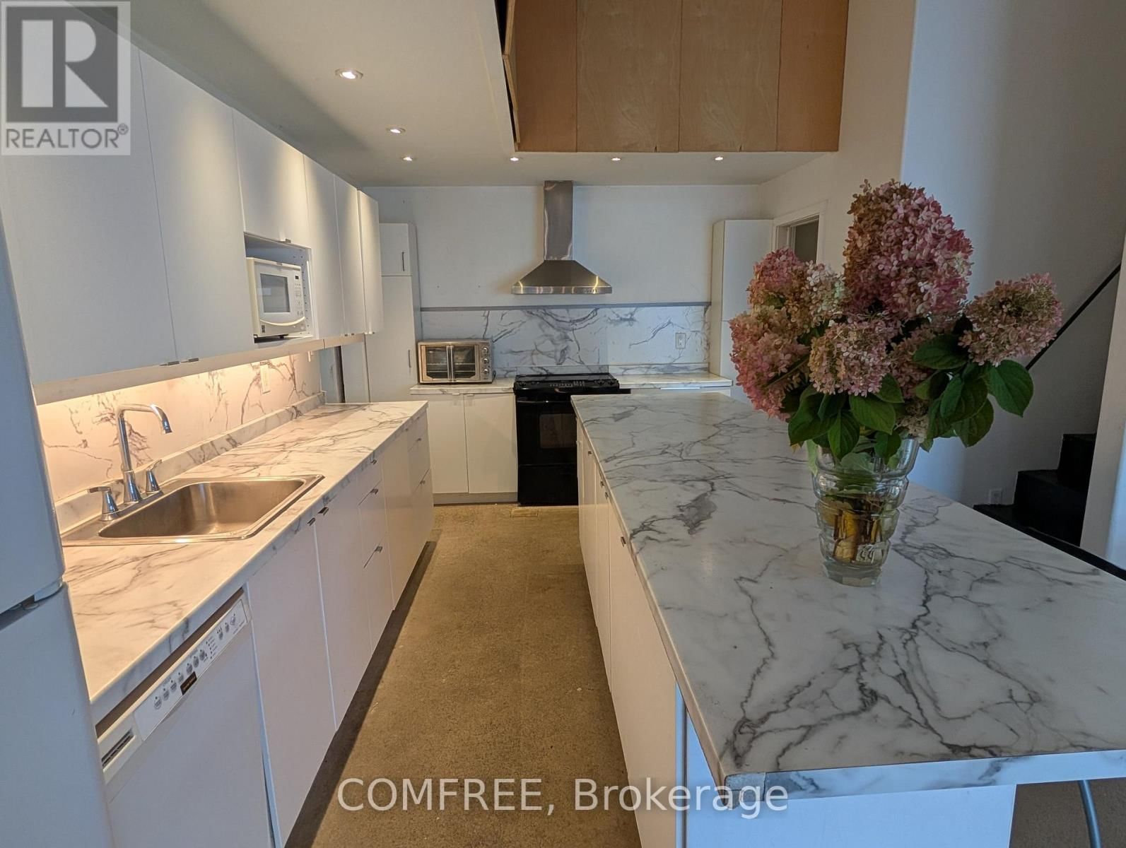 301 DERBY ROAD Image 33