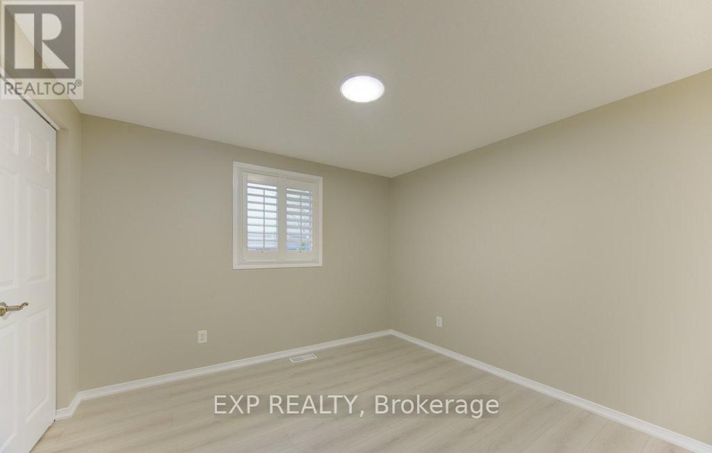 431 LAUSANNE CRESCENT Image 16