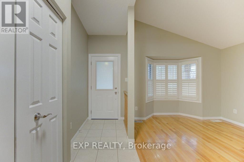 431 LAUSANNE CRESCENT Image 2