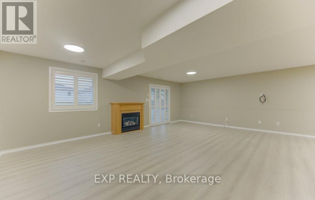 431 LAUSANNE CRESCENT Image 20