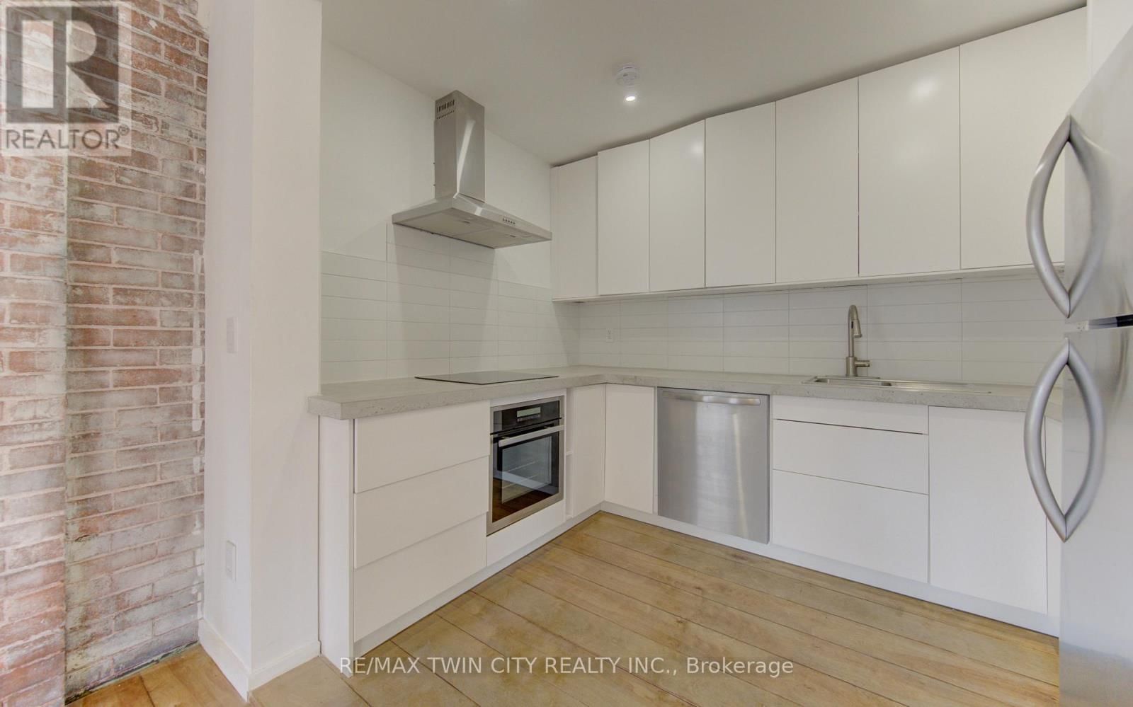 67 LOUISA STREET WEST Image 15