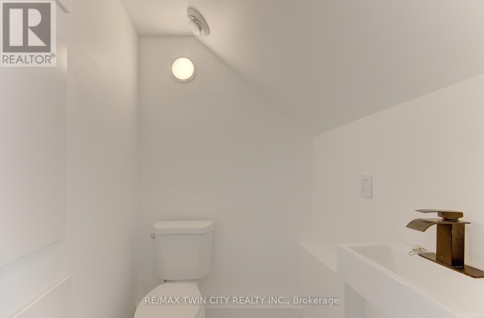 67 LOUISA STREET WEST Image 32