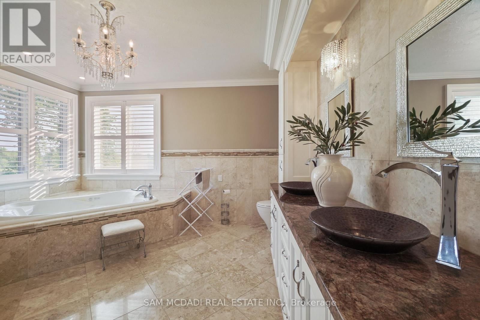 119 ISHWAR DRIVE Image 18