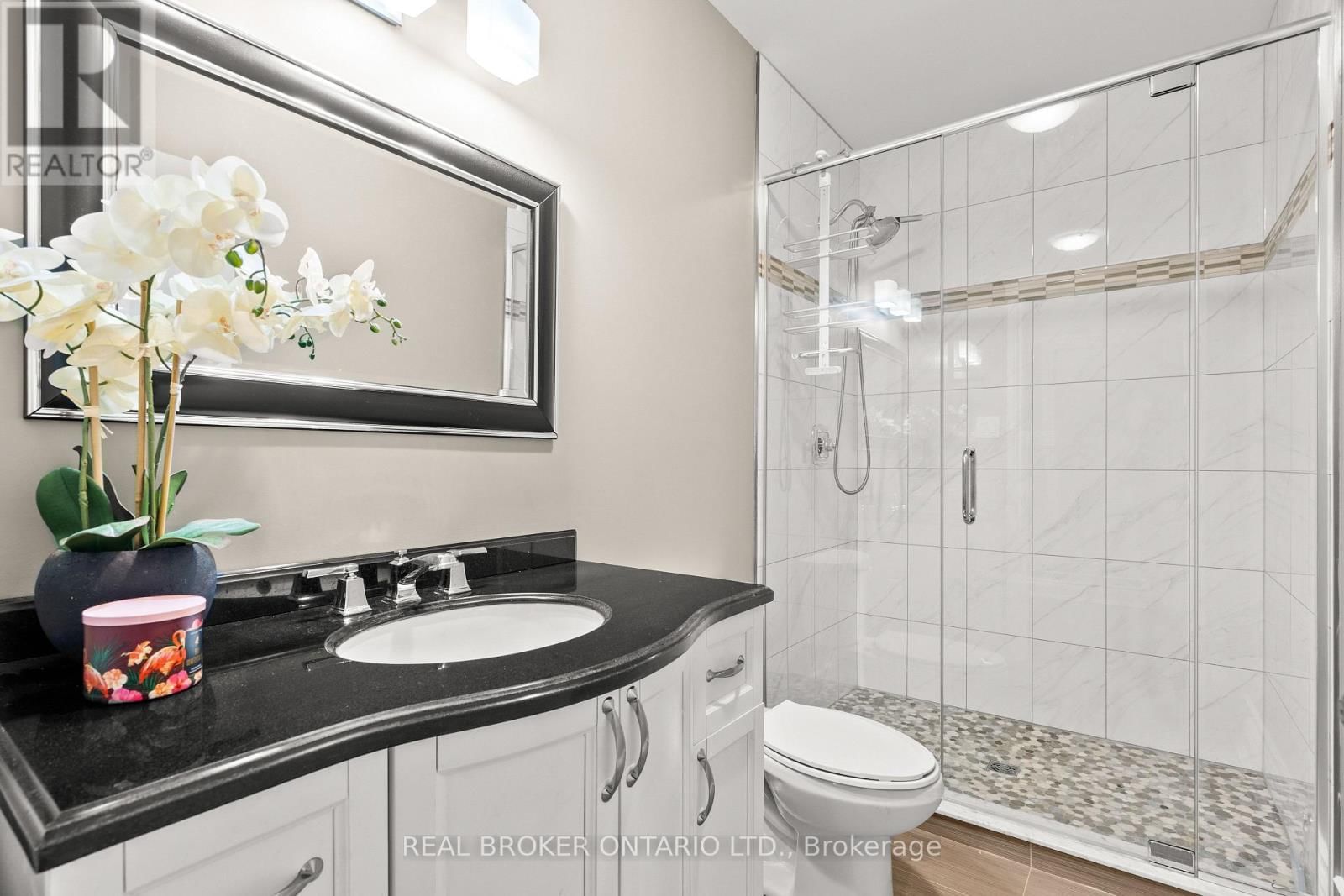 238 JUSTIN DRIVE Image 33