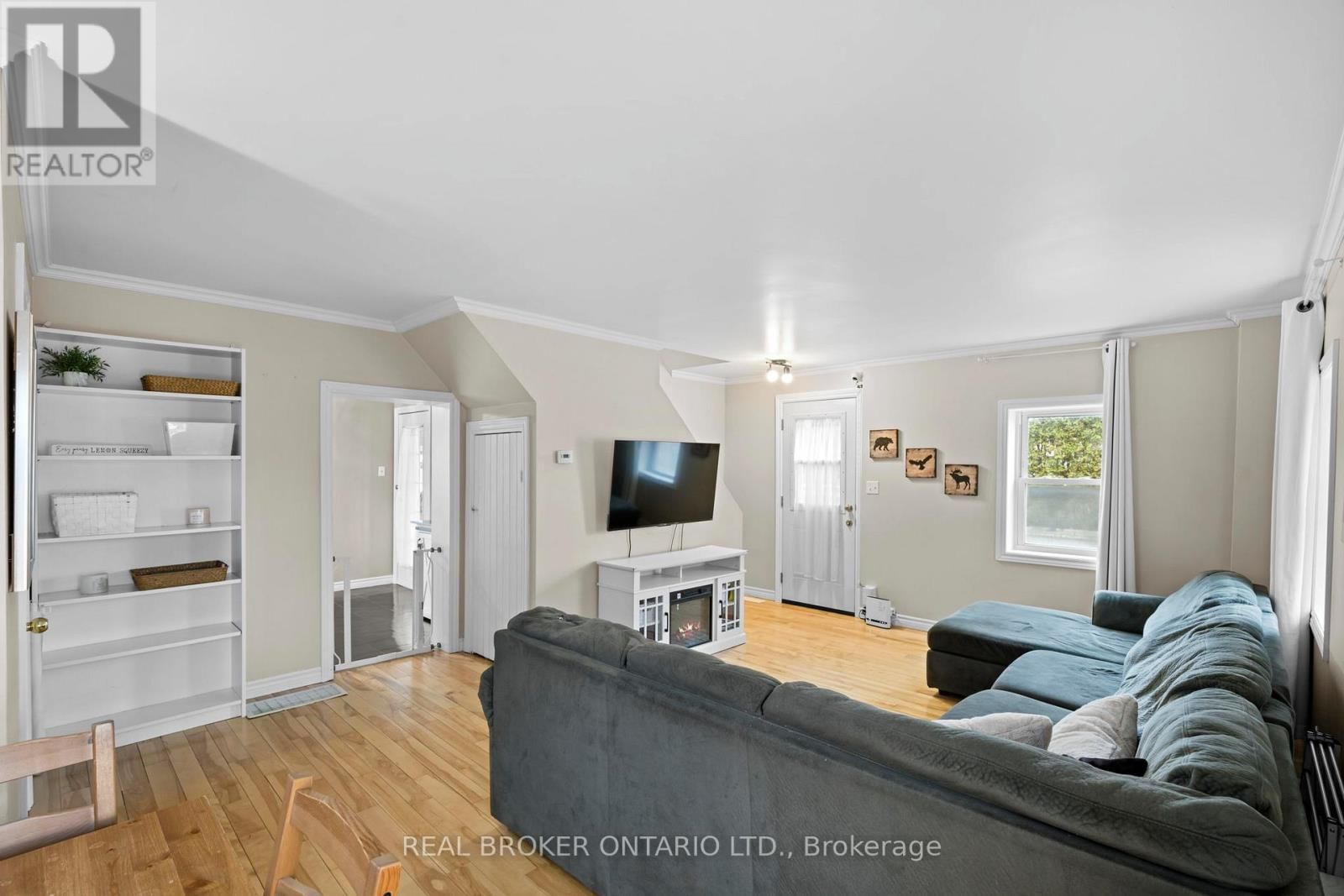 131 MCDONALD STREET Image 14