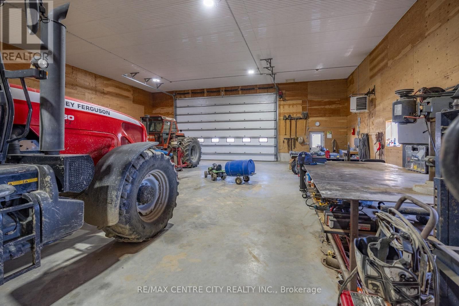 737 CONC 12E ROAD Image 10