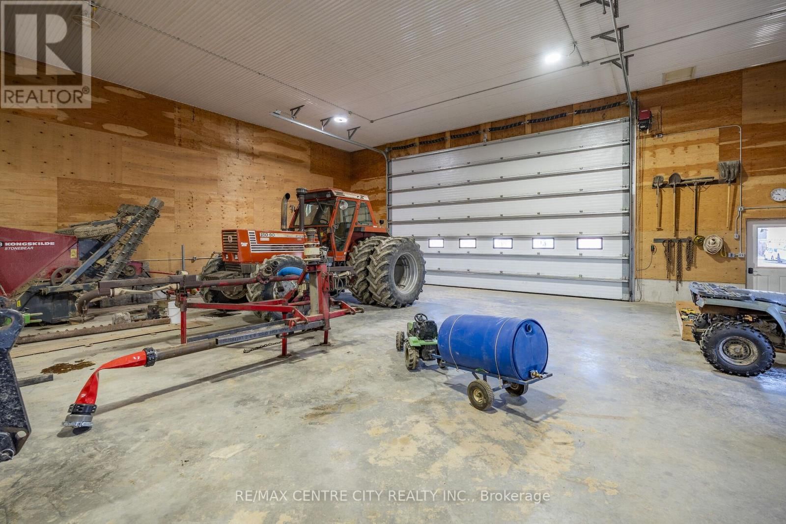 737 CONC 12E ROAD Image 11