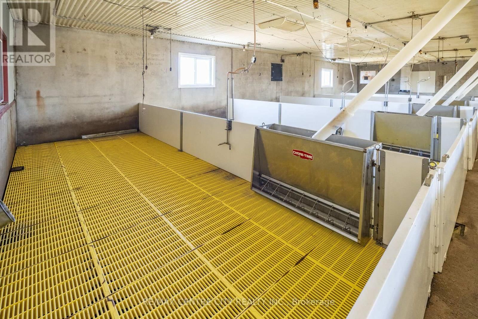 737 CONC 12E ROAD Image 17