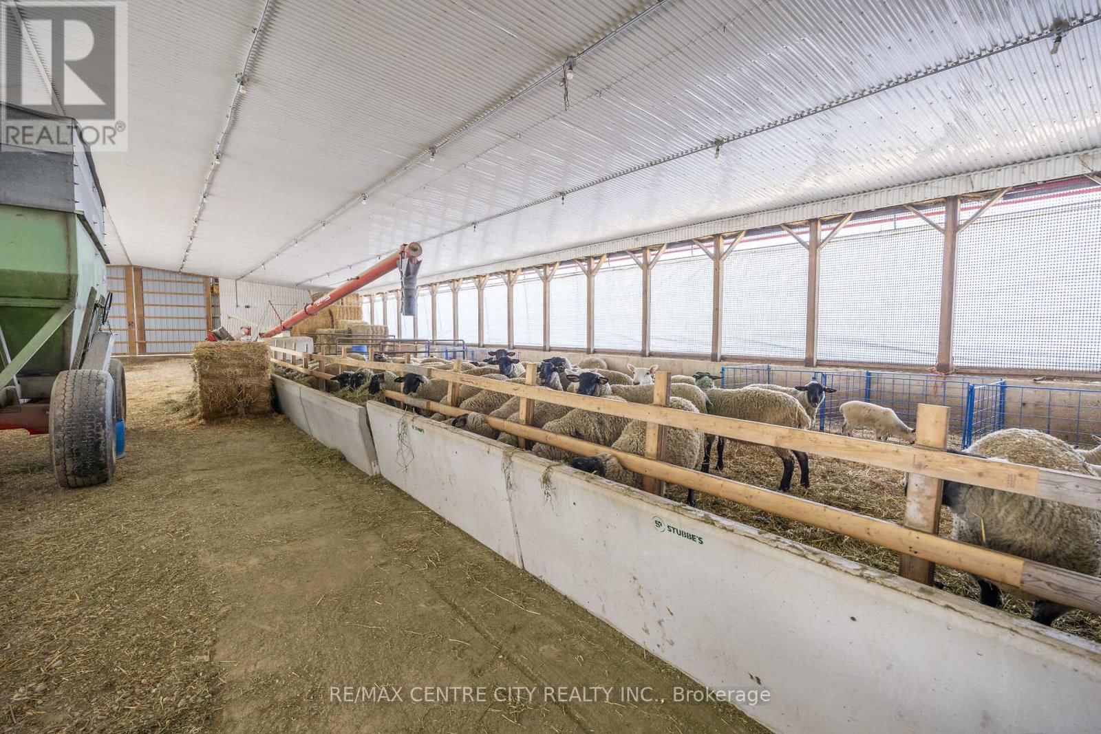 737 CONC 12E ROAD Image 21