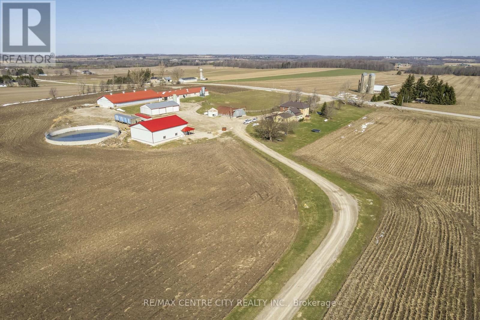 737 CONC 12E ROAD Image 24