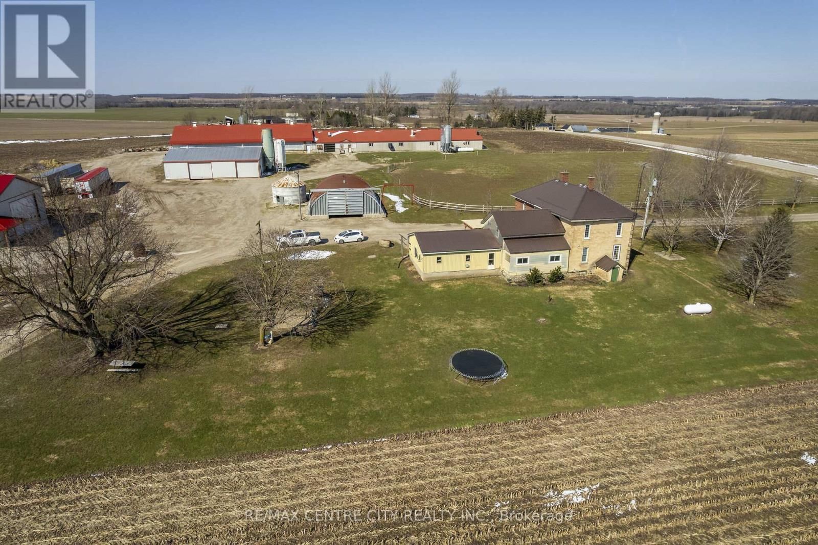 737 CONC 12E ROAD Image 29