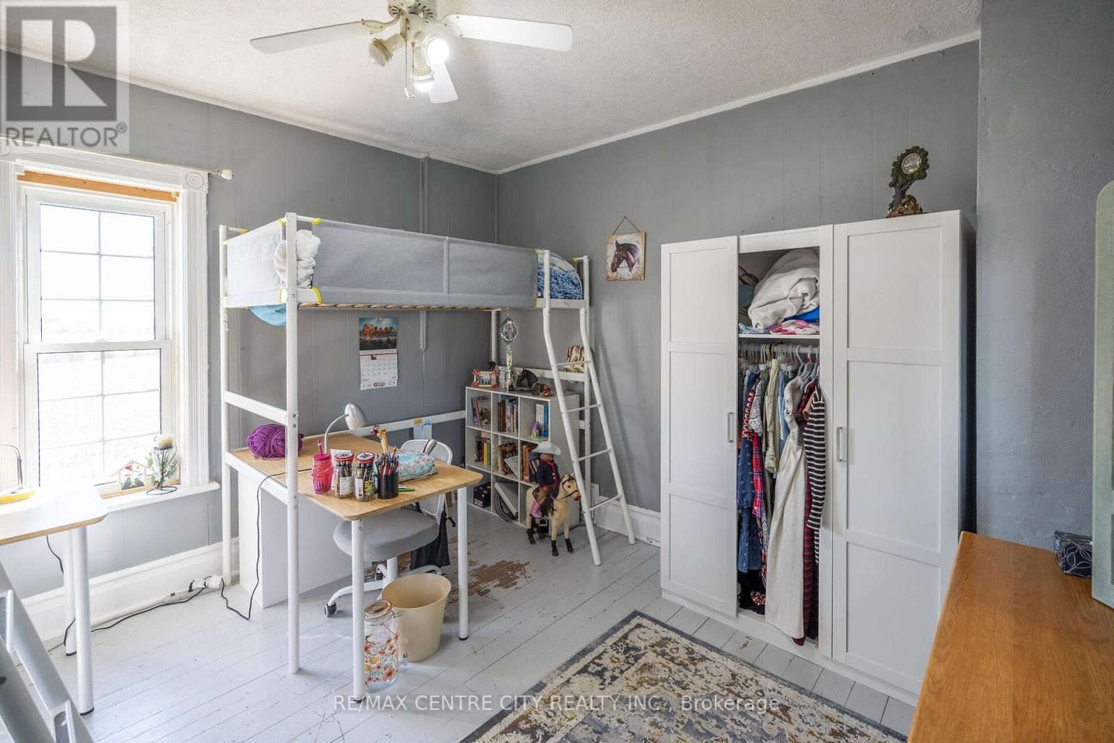 737 CONC 12E ROAD Image 42