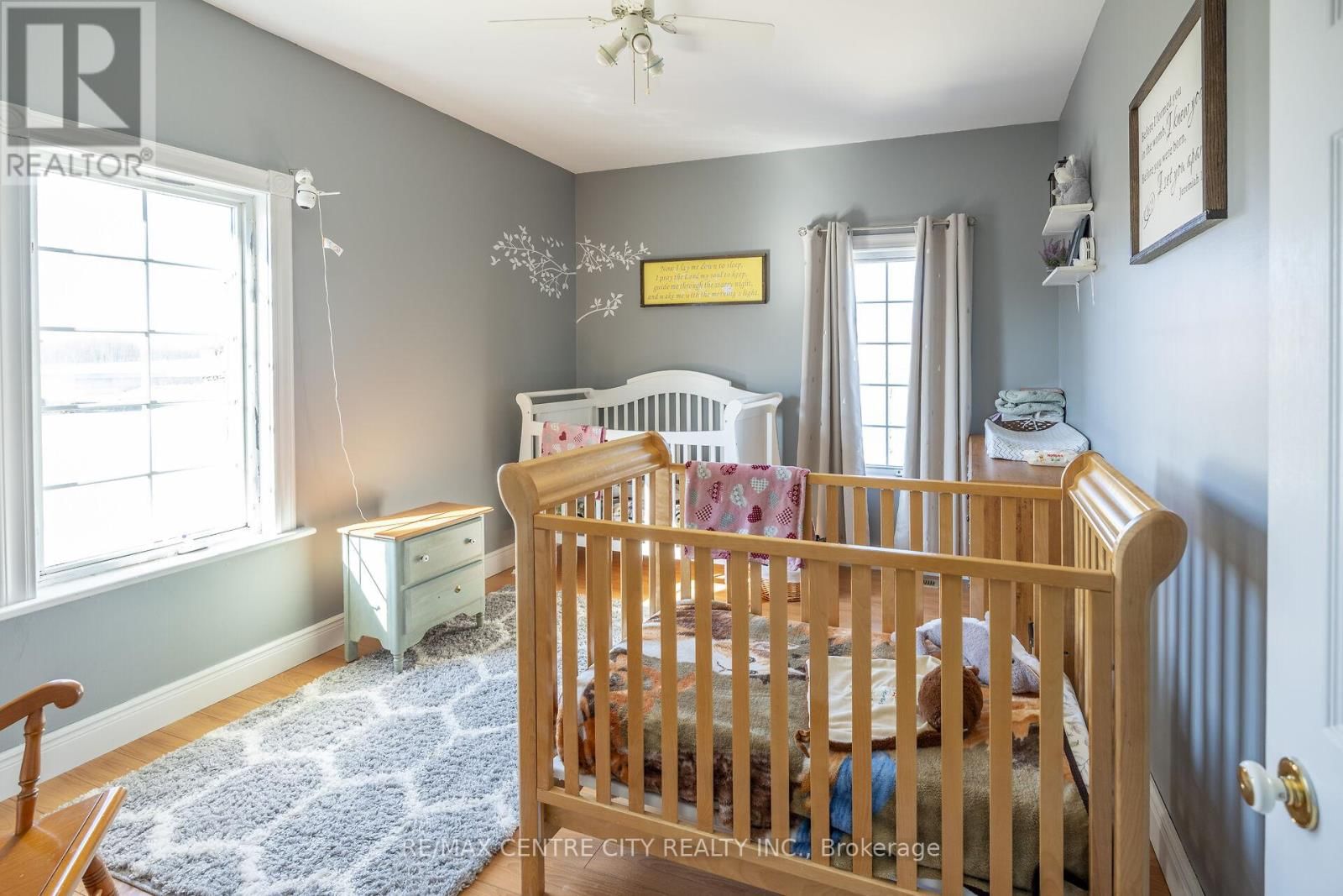 737 CONC 12E ROAD Image 44