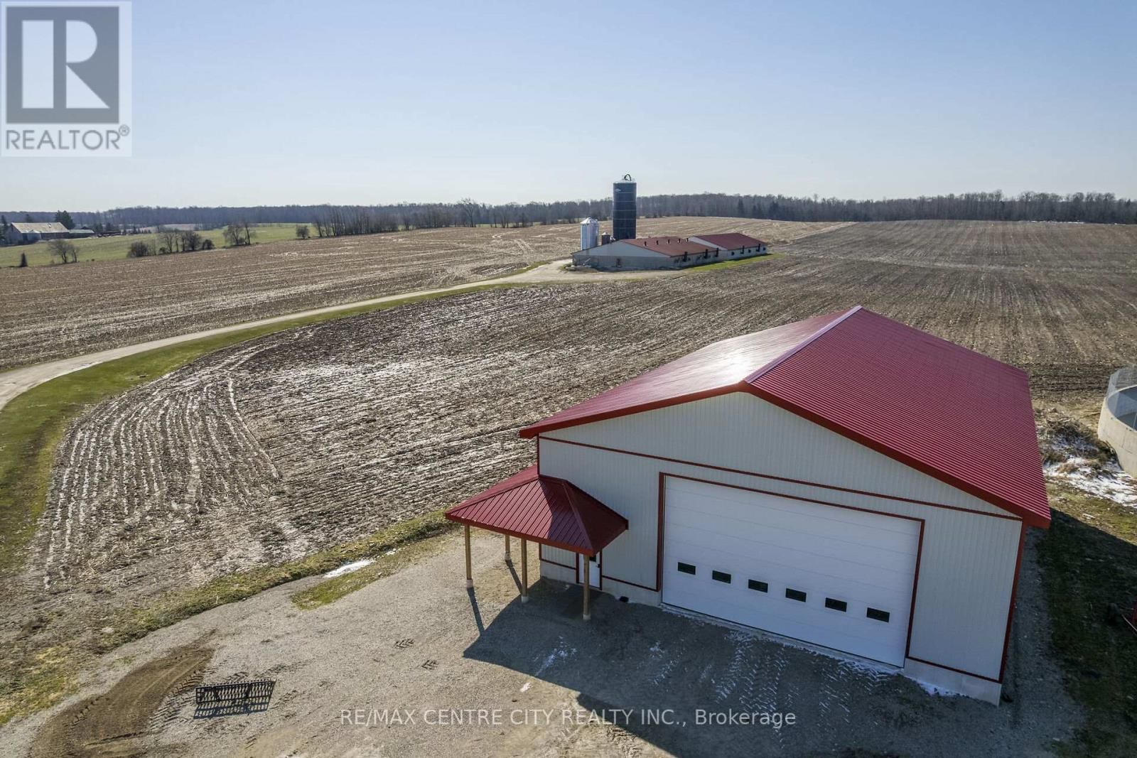 737 CONC 12E ROAD Image 8