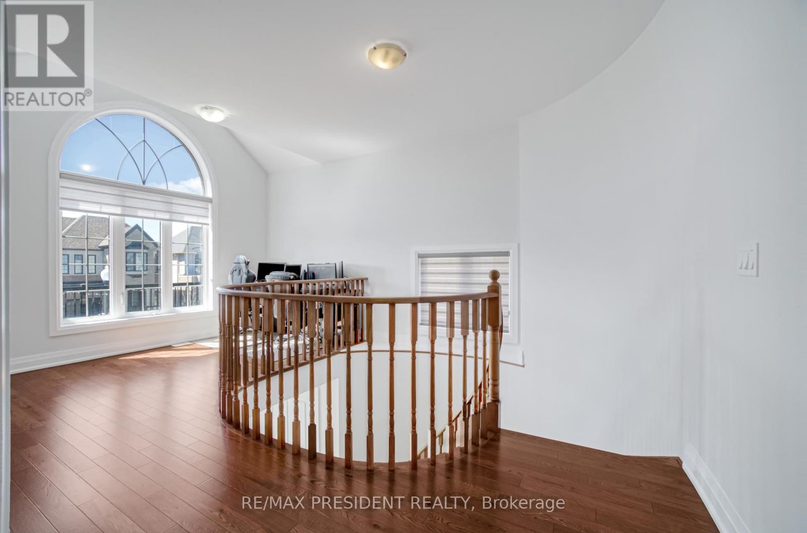 142 PRINCE CHARLES CRESCENT Image 21