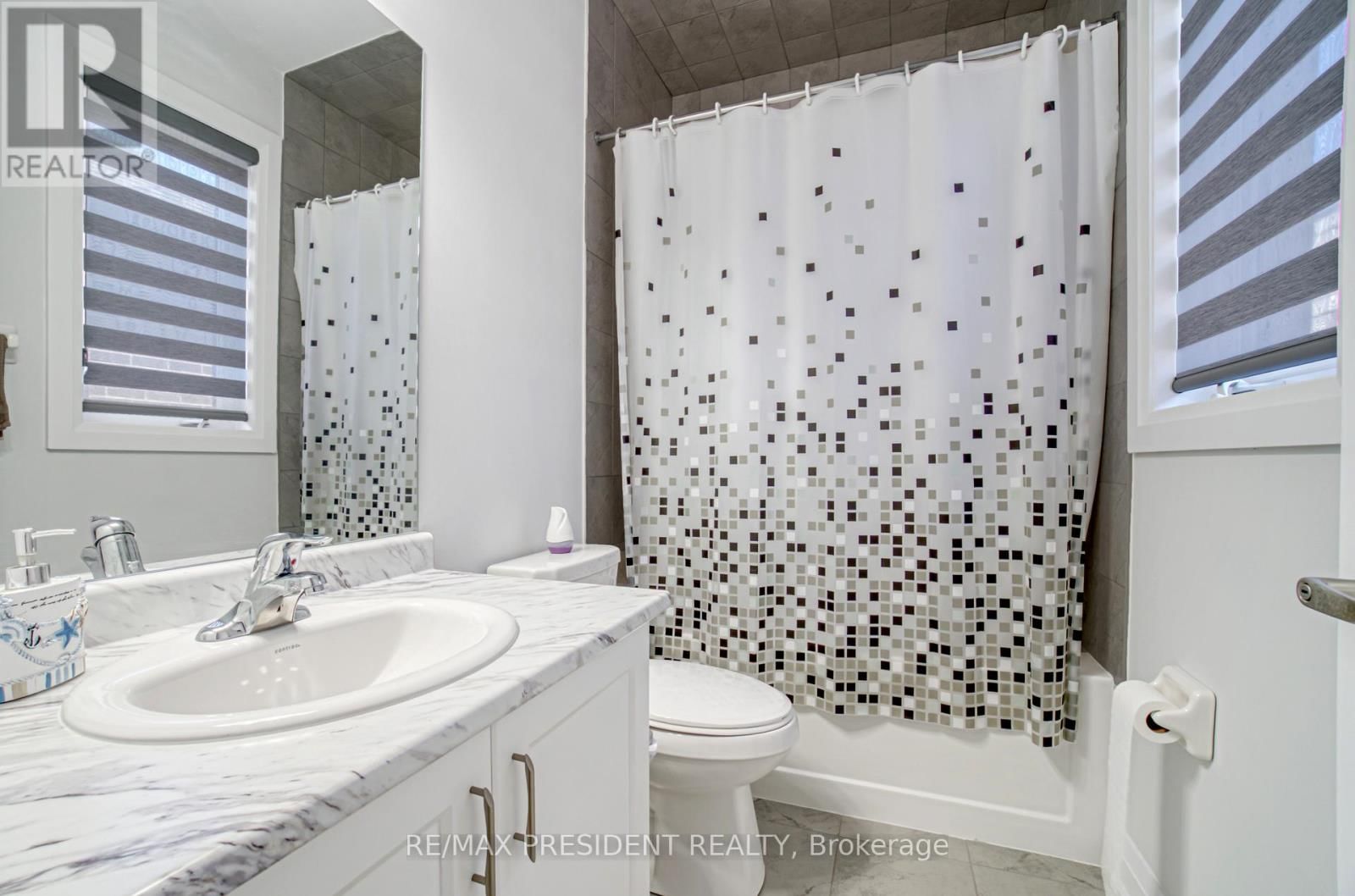 142 PRINCE CHARLES CRESCENT Image 36