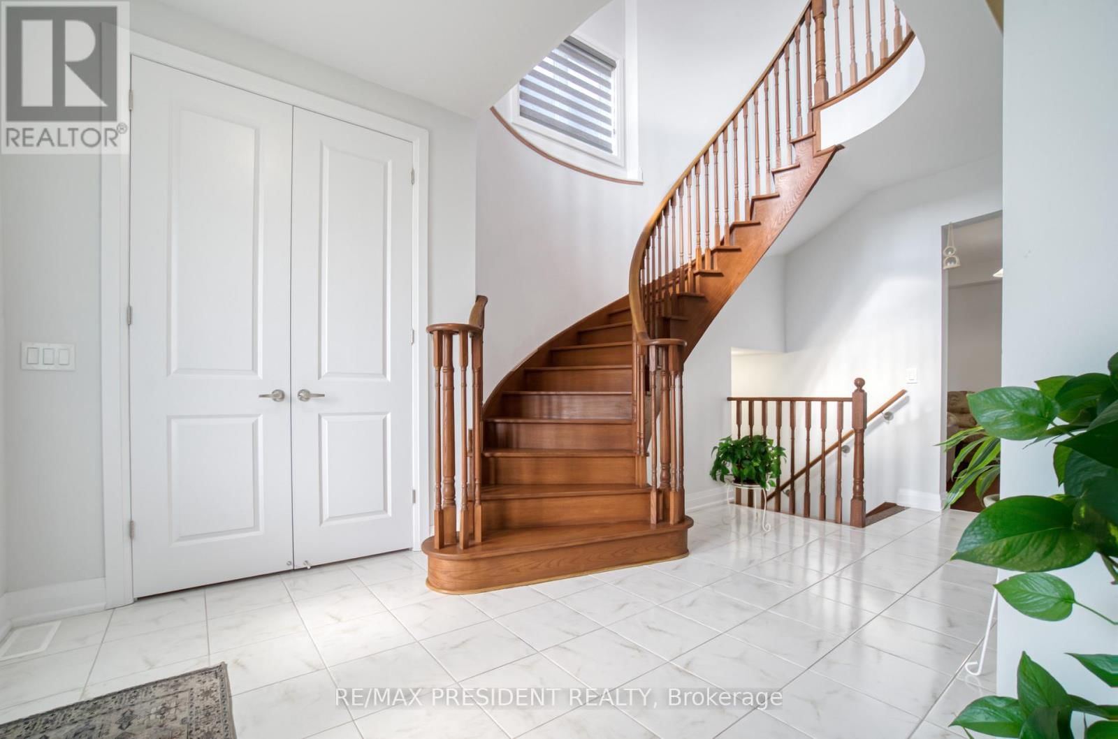 142 PRINCE CHARLES CRESCENT Image 6