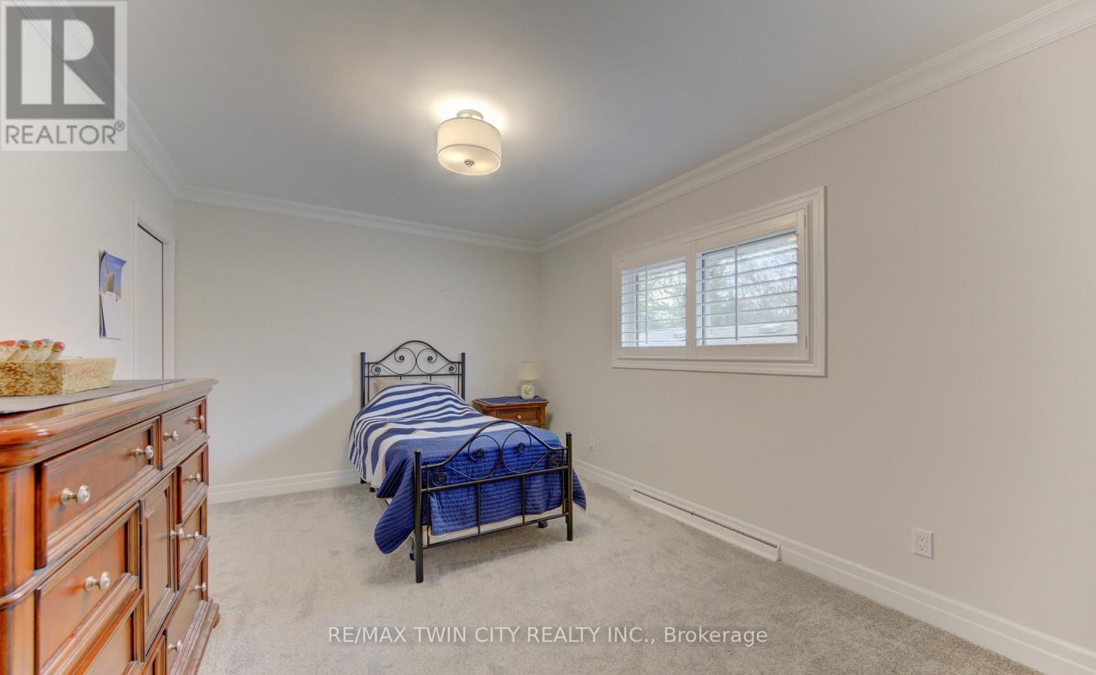 196 LOURDES STREET Image 19