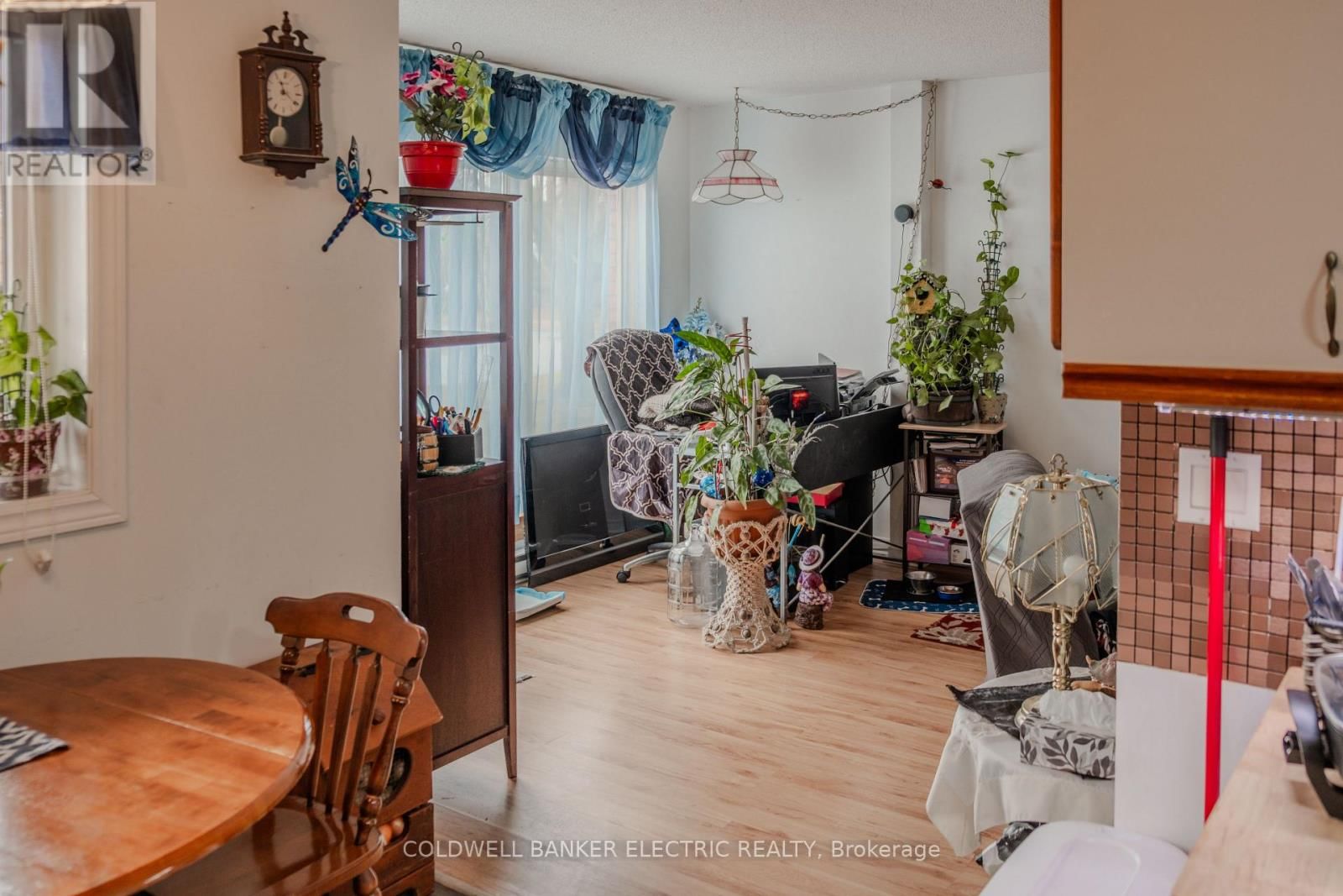 105 - 2185 WALKER AVENUE NORTH Image 10